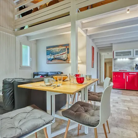 Holiday home Domaine De Pitrot By Interhome Le Moutchic